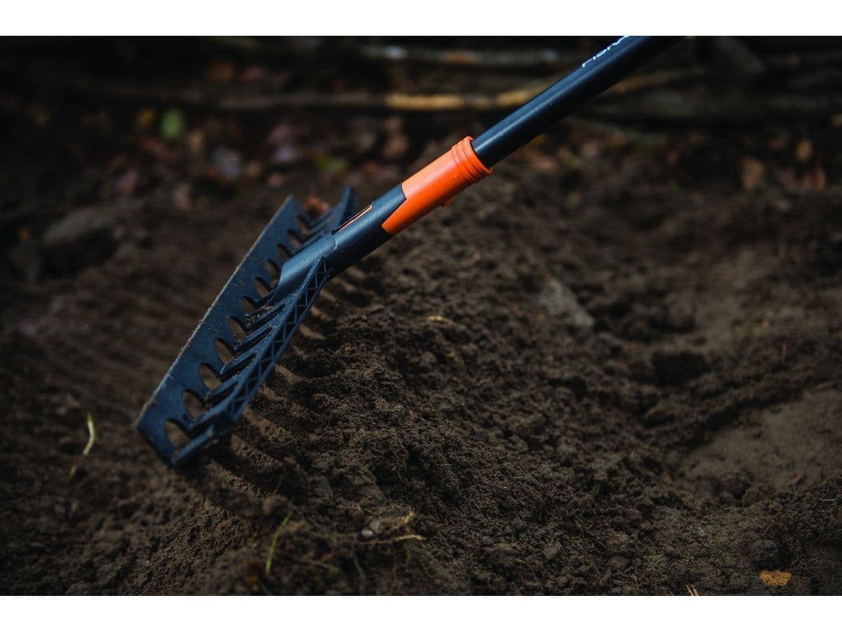 Грабли универсальные Solid без черенка FISKARS - изображение 6