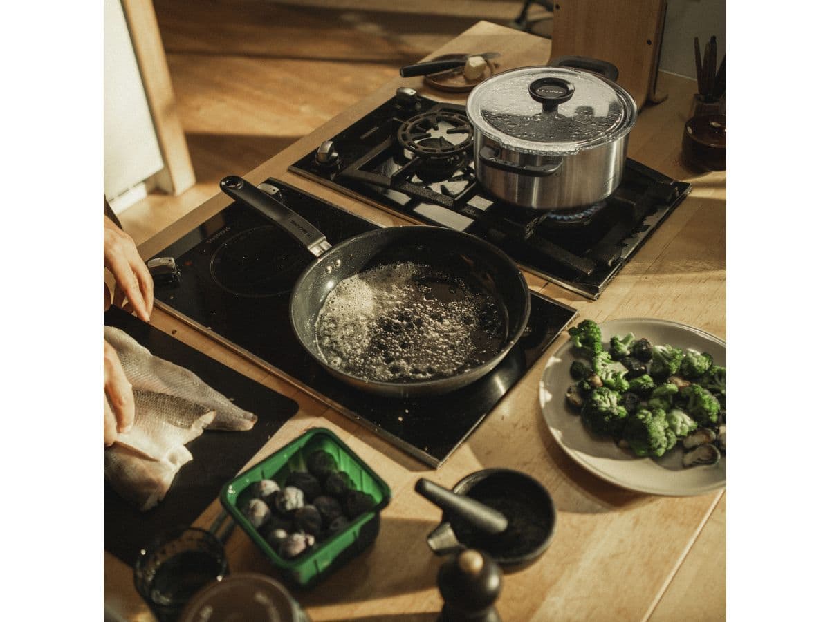 Сковорода с керамическим покрытием 26 см Functional Form Fiskars - изображение 9