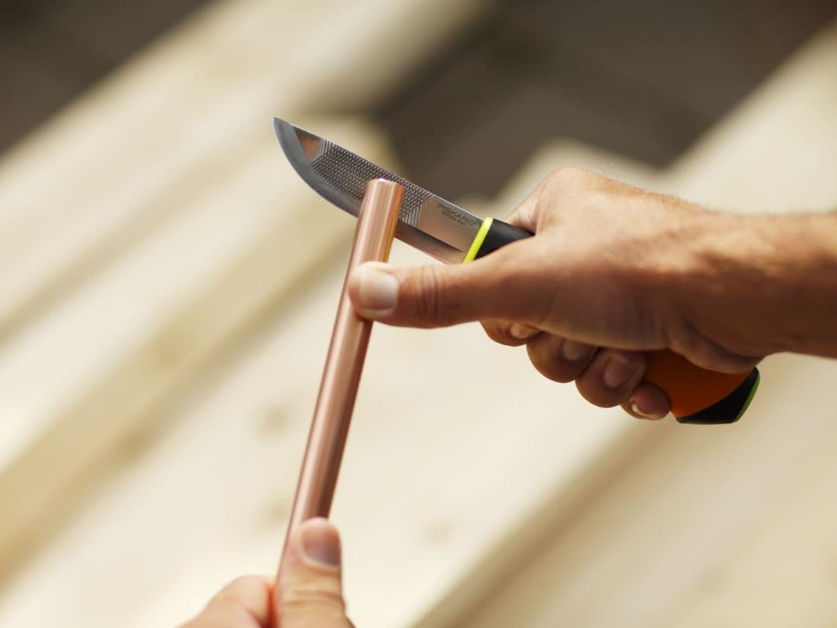 Нож для тяжелых работ с точилкой FISKARS - изображение 8