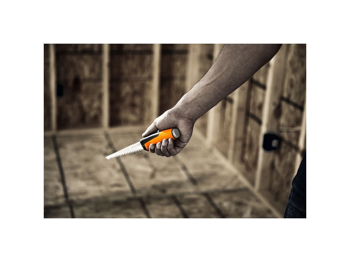 Пила зубчатая с ножнами PowerTooth 8 зубьев на дюйм FISKARS - изображение 7
