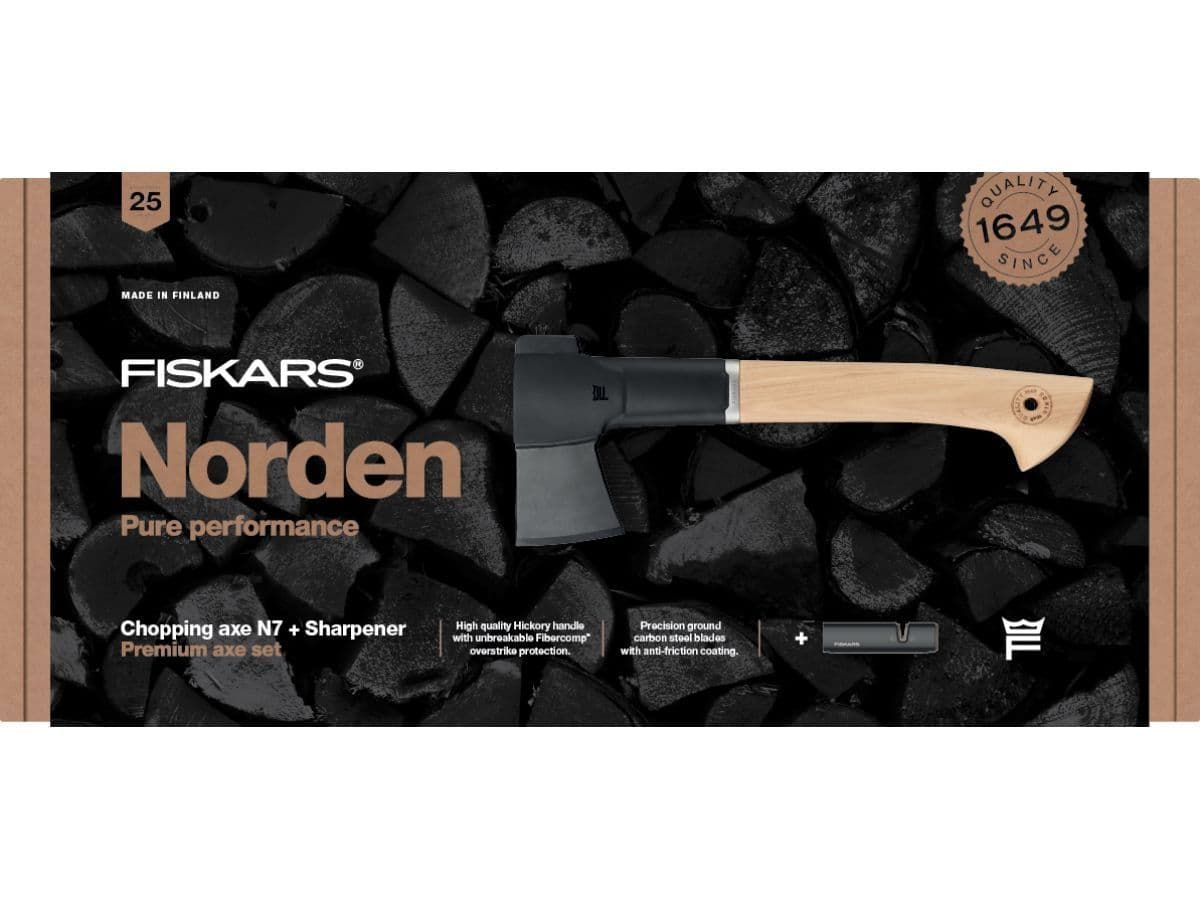 Топор Norden N7 FISKARS + точилка (комплект) - изображение 3