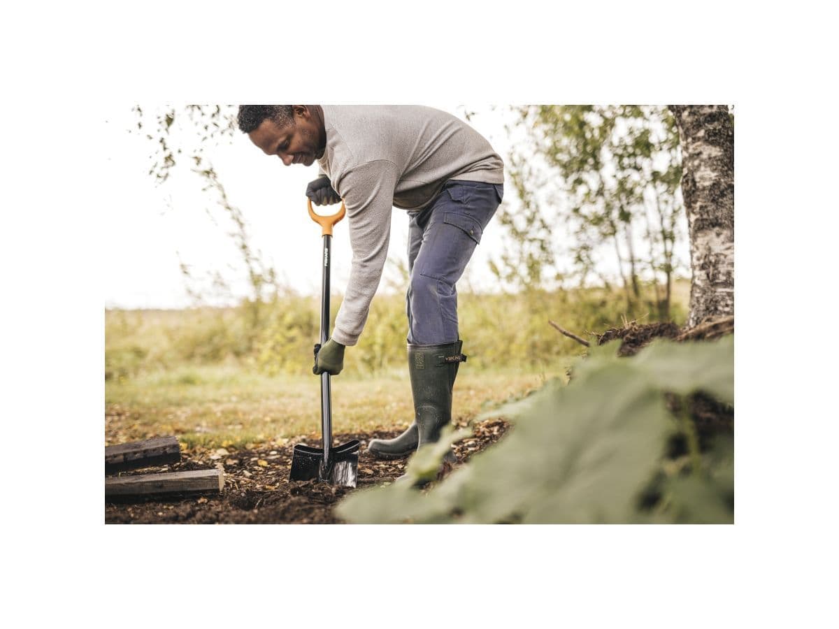 Лопата штыковая с удлиненным лезвием и удлин ручкой FISKARS - изображение 6