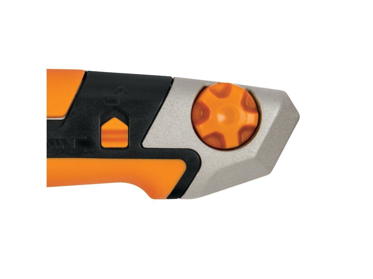 Нож с выдвижным, сменным лезвием18мм CarbonMax FISKARS - изображение 4