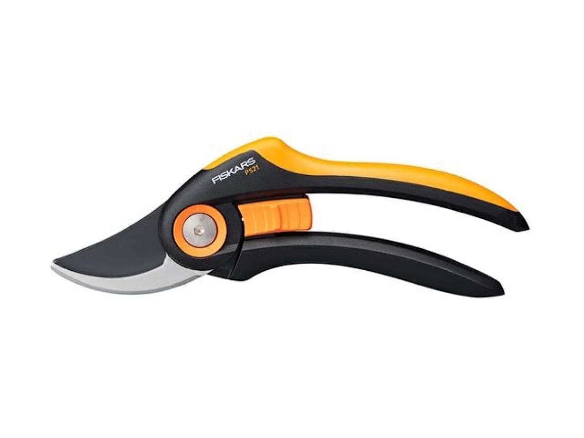 Секатор плоскостной FISKARS Plus P521 - изображение 1