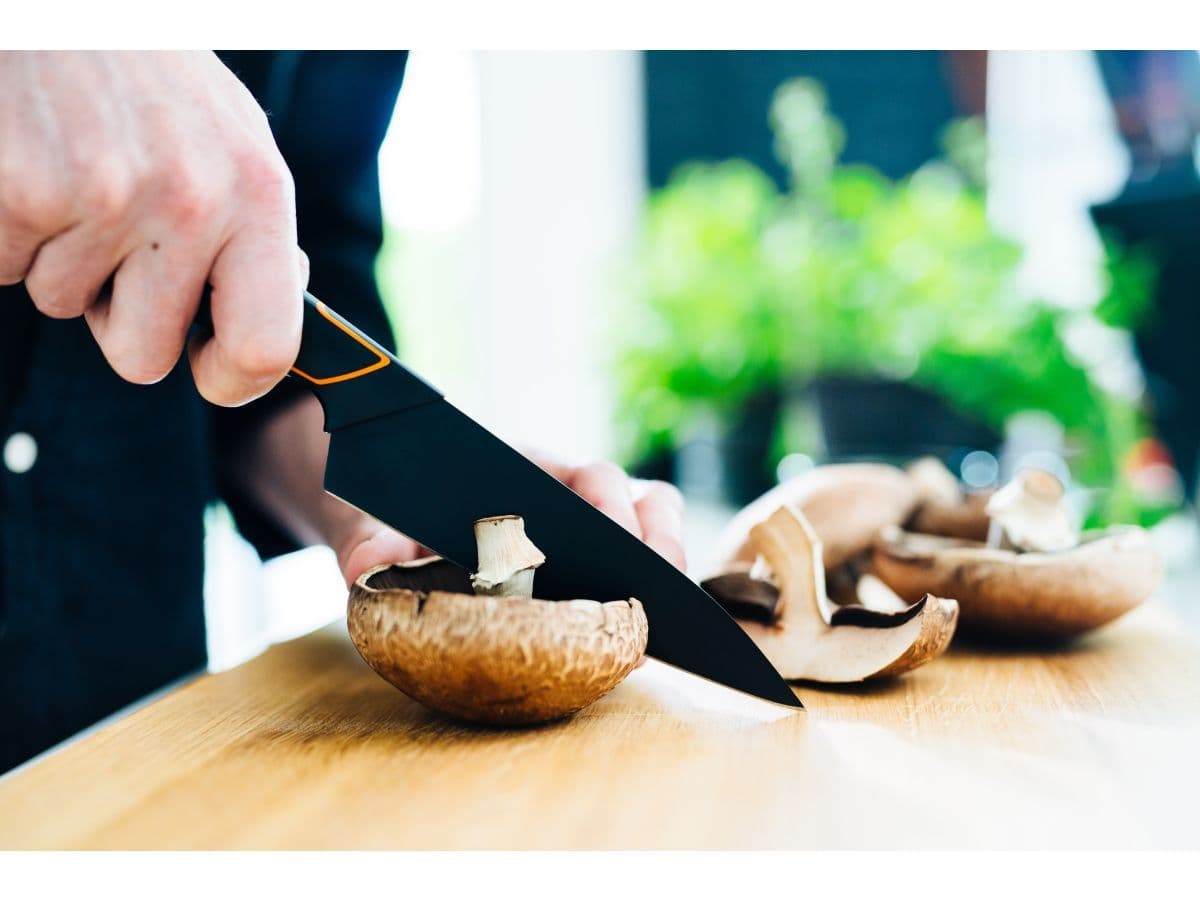 Нож кухонный 15 см Edge Fiskars - изображение 4