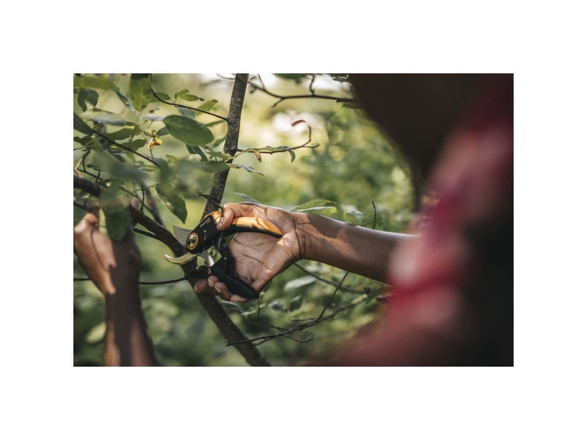 Секатор плоскостной FISKARS Plus PowerLever P721 - изображение 5