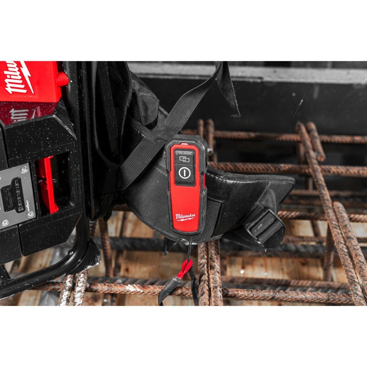 Аккумуляторный ранцевый вибратор для бетона MXF CV BP-602 - изображение 3