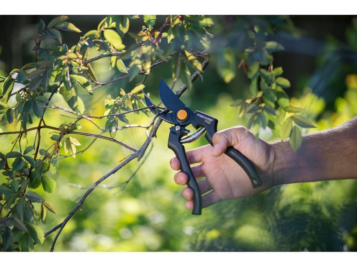 Секатор садовый профессиональный FISKARS - изображение 7
