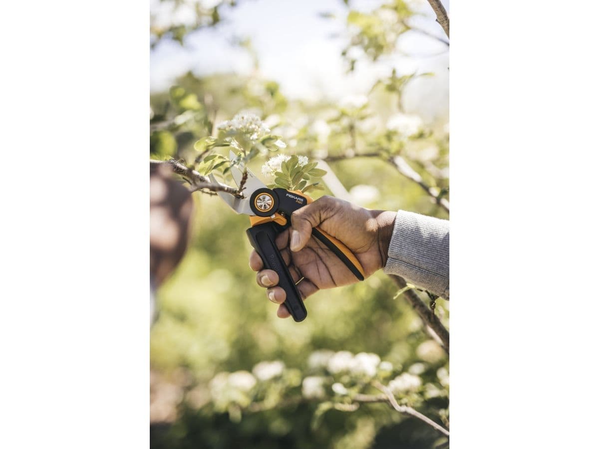 Секатор плоскостной FISKARS Xseries PowerGear L P961 - изображение 6