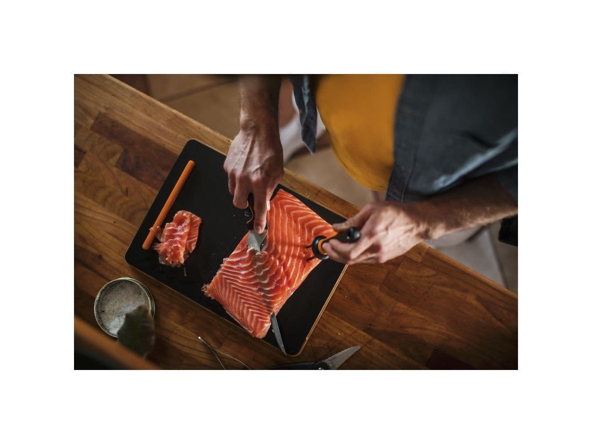 Нож филейный 22 см Functional Form Fiskars - изображение 5
