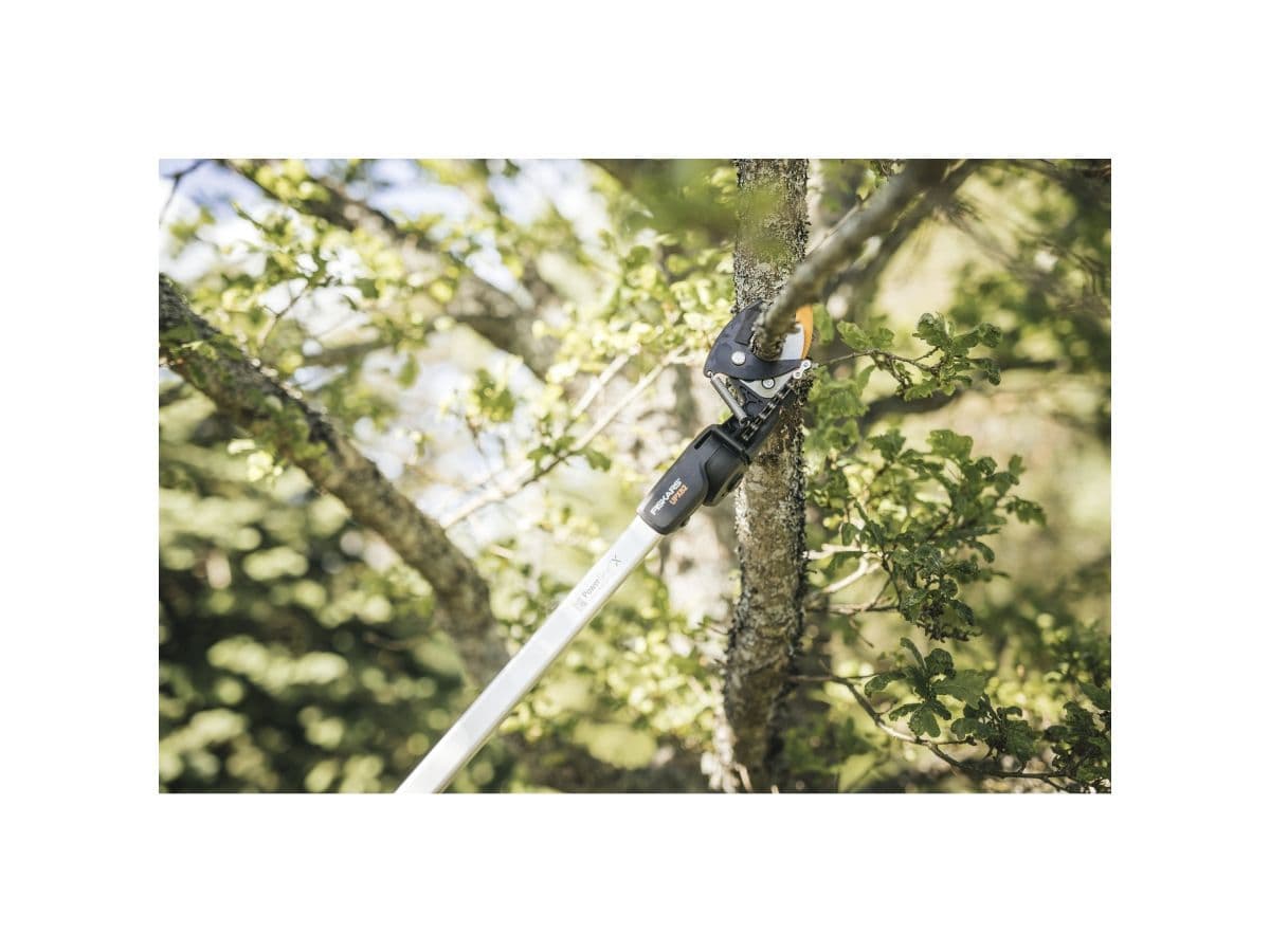 Сучкорез универсальный UPX82 FISKARS PowerGear - изображение 4