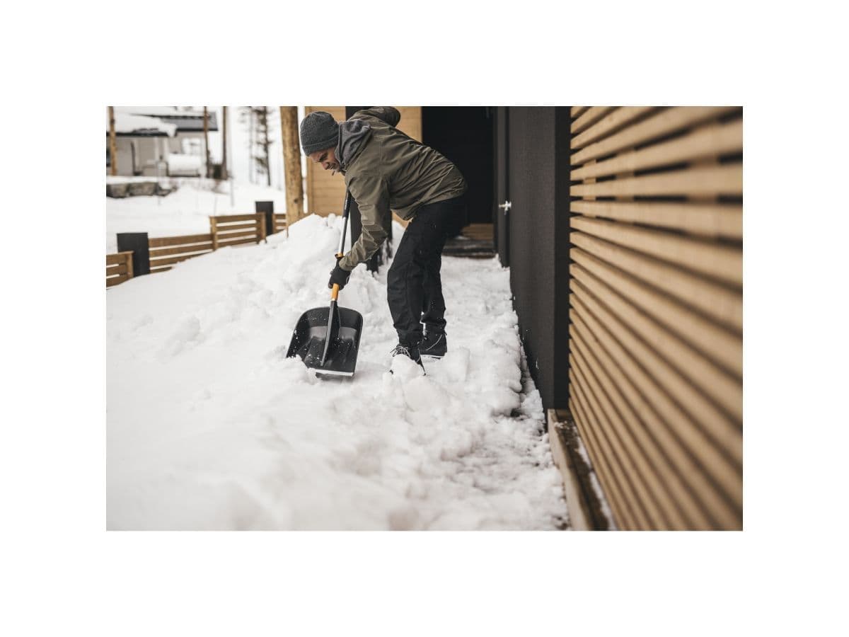 Лопата для уборки снега телескопическая X-series FISKARS - изображение 10