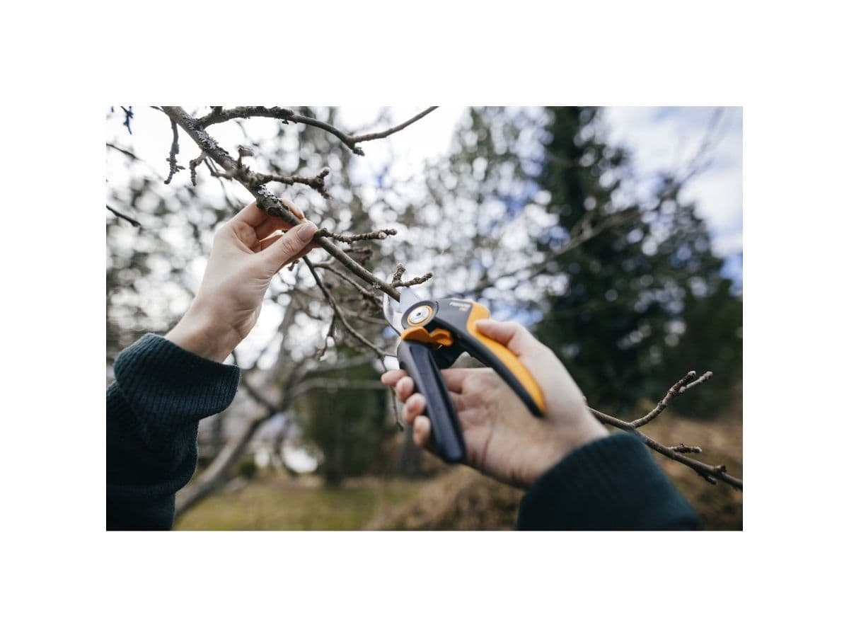 Секатор плоскостной FISKARS Xseries PowerGear M P921 - изображение 8