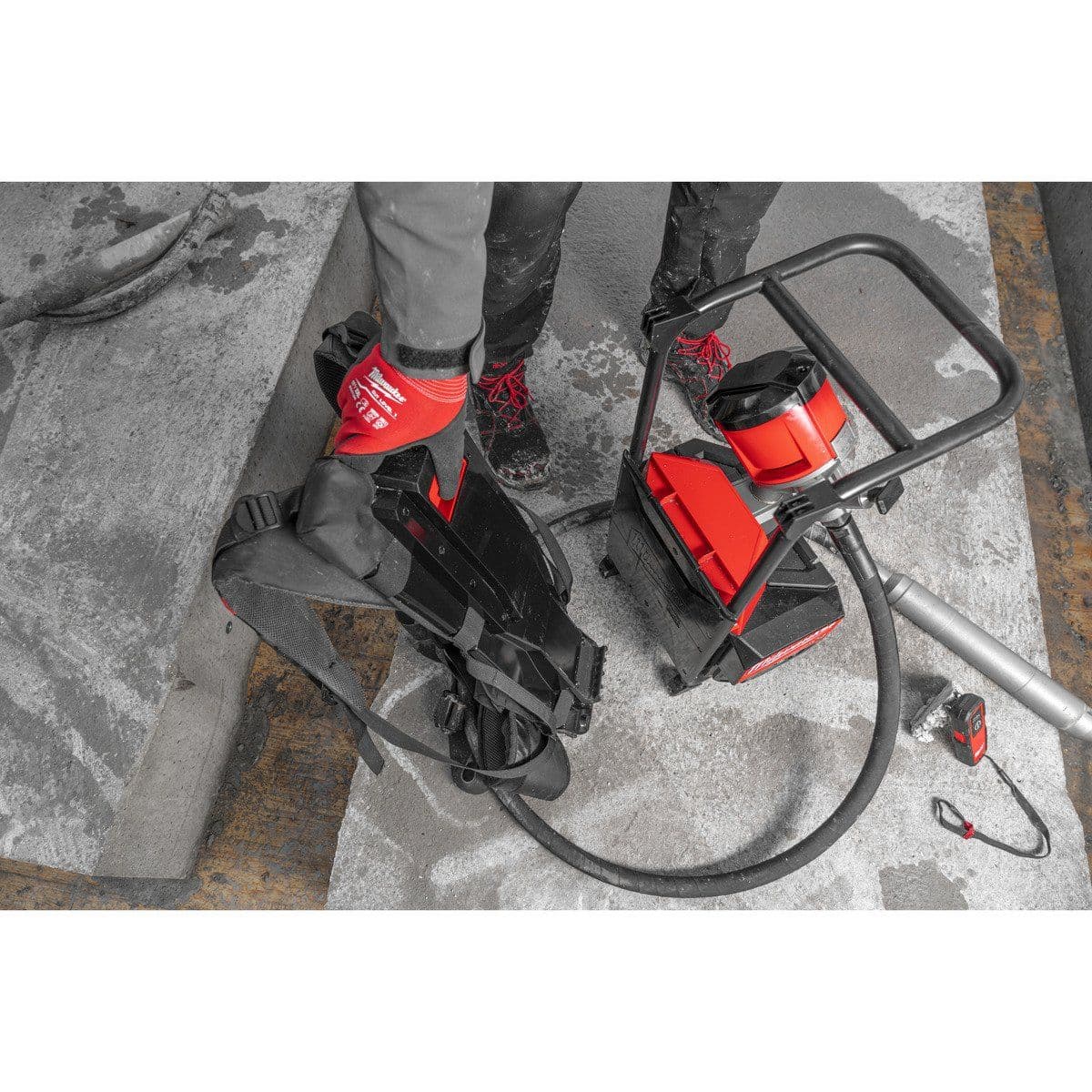 Аккумуляторный ранцевый вибратор для бетона MXF CV BP-602 - изображение 4