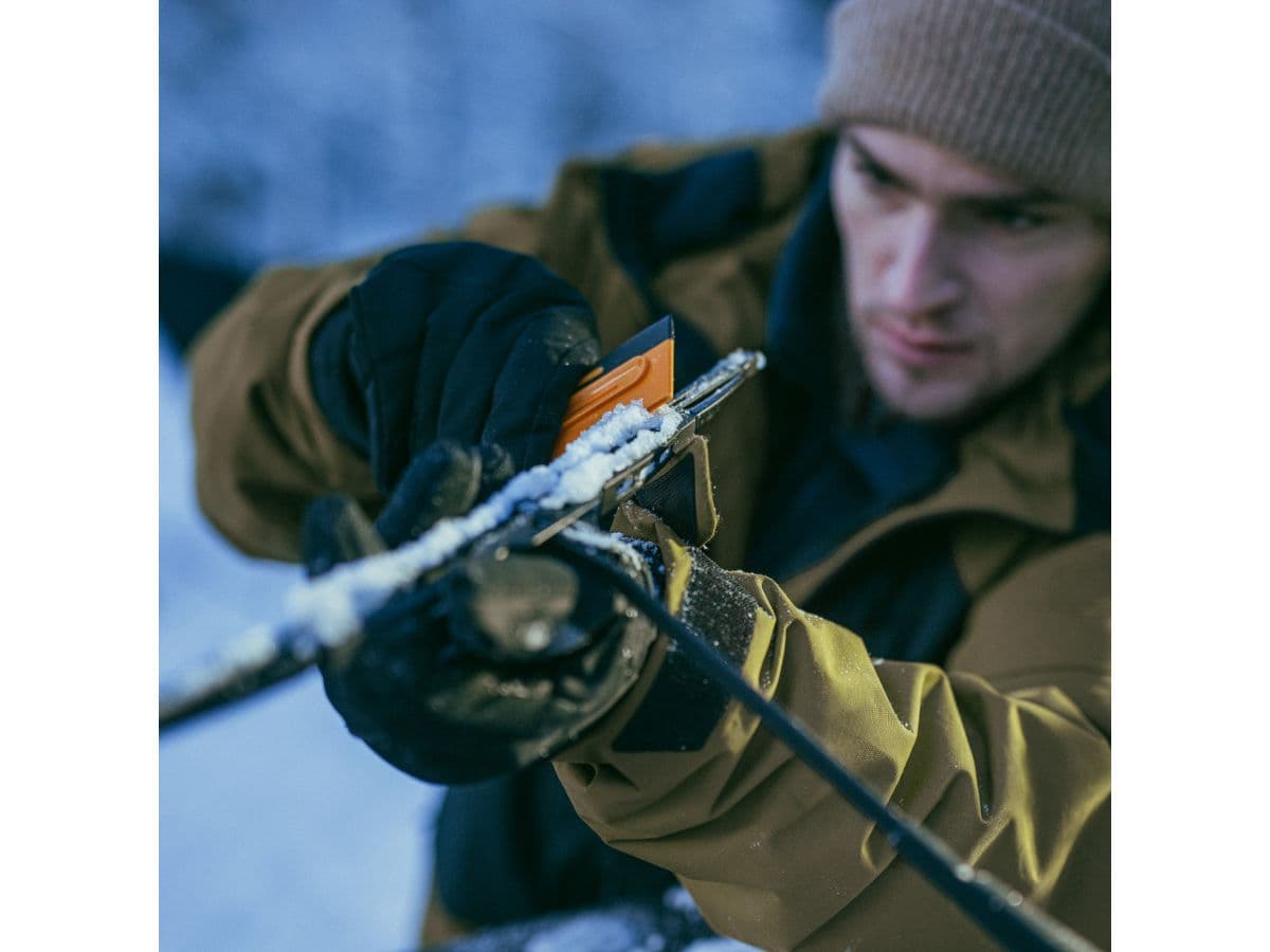 Щетка для снега 76см со скребком Plus FISKARS - изображение 8