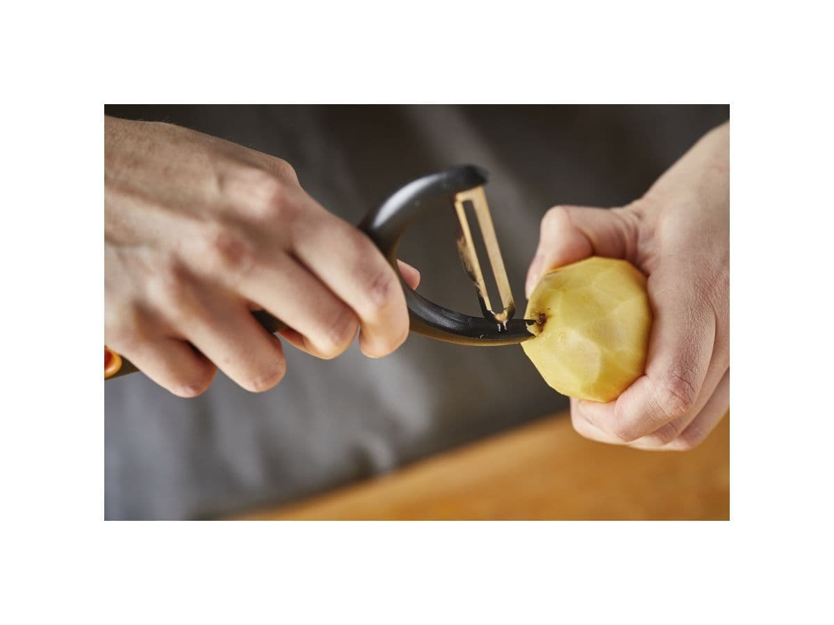 Нож для чистки овощей Functional Form  Fiskars - изображение 7