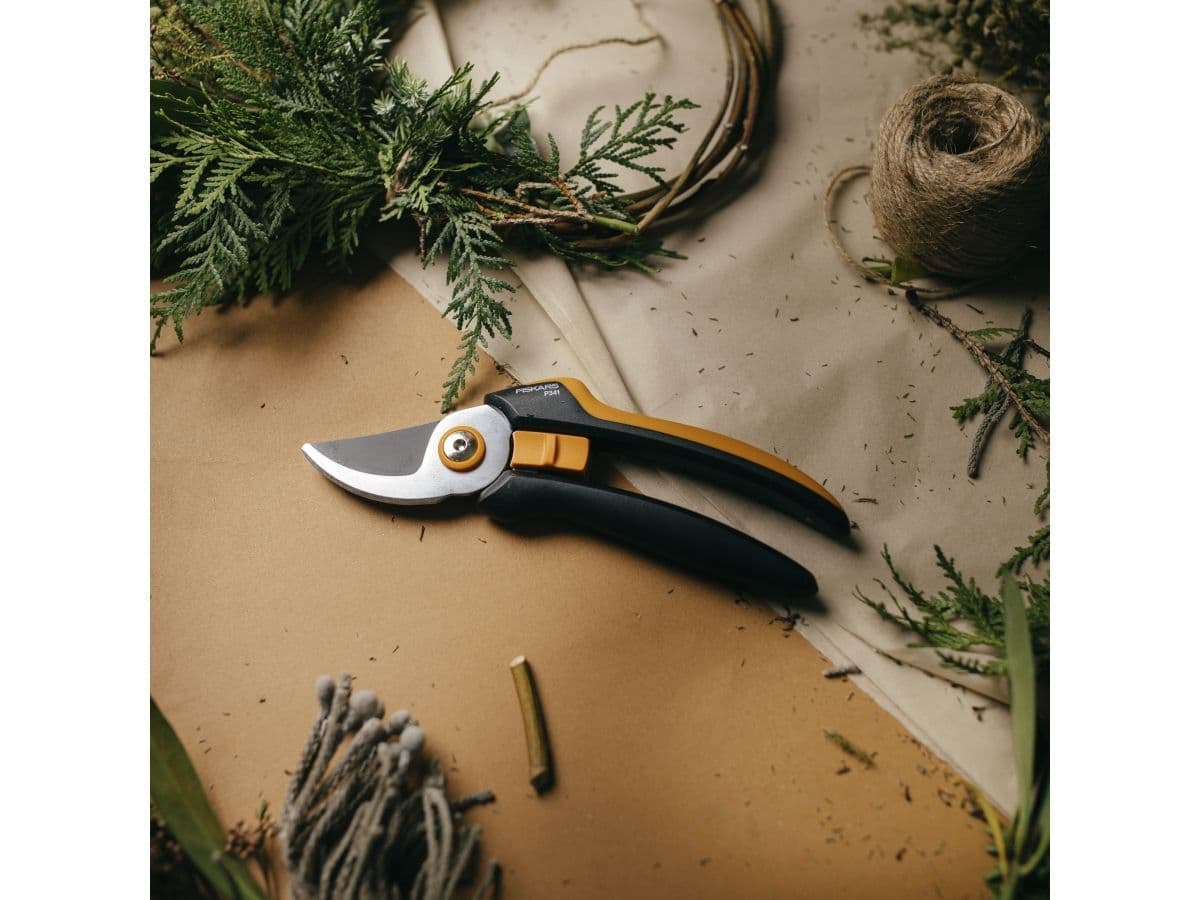 Секатор плоскостной FISKARS Solid P341 - изображение 8